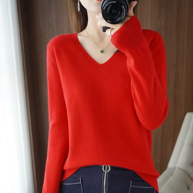 Cuenca Luxurious V-Neck Sweater
